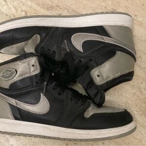 Jordan 1 Retro High OG Black and Grey “Little Kids” Sneakers